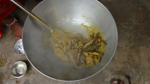 Small Snakehead or Channa orientalis fish curry. Stock Footage 321379189