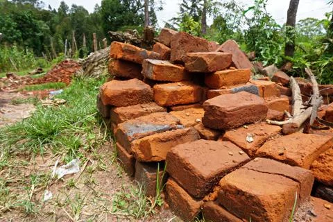 Small stack of baked bricks Foto stock