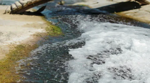 A small stream, which flows into the sea Video stock 22680652