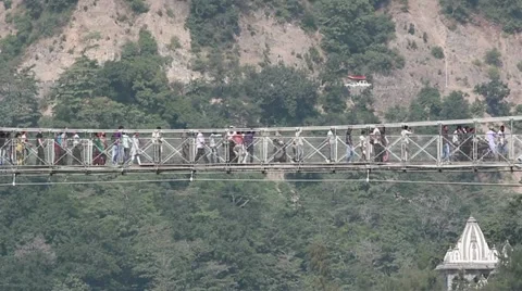 Small suspension bridge, traffic Video stock 13928203