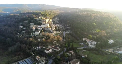 Small town on hill drone shot in southern France Stock-Footage 250033012