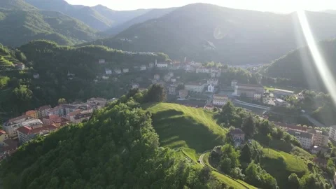 Small town in Italy Video stock 137293047