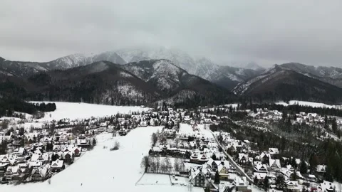 Small town in the mountains Video stock 260078176