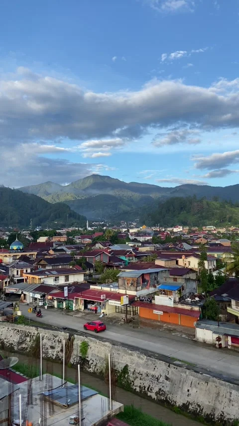 Small town traffic Stock Footage 276568960