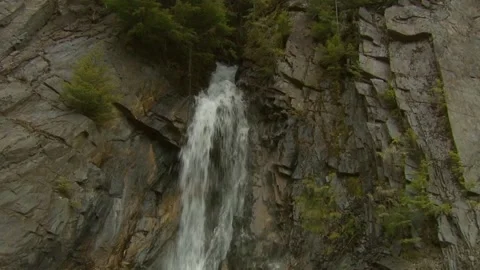 Small water falls spring thaw Video stock 303934305