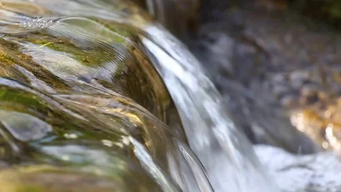 Small waterfall and clear water 库存影片 78177004