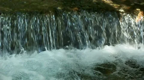 Small Waterfall 库存影片 915396