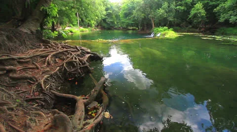 Small waterfall. Video stock 24078087