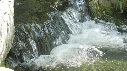 Small Waterfall Vídeo Stock 90033273