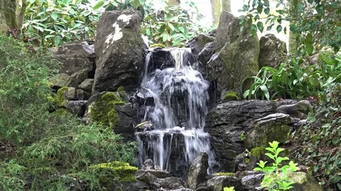Small waterfall Vídeos de archivo 90227792