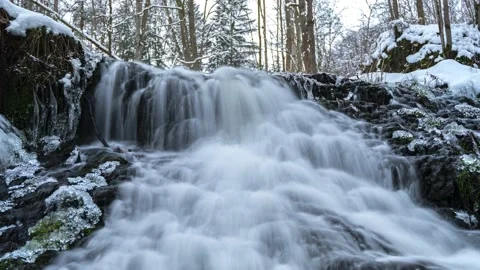 Small waterfall 스톡 동영상 236490383