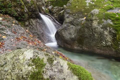 Small waterfall in the mountains Foto stock