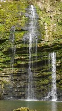 Small waterfall Stock-Fotos