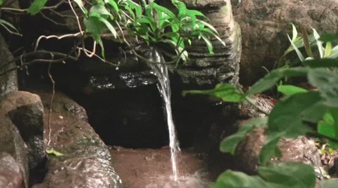 Small Waterfall Spout Video stock 8572482