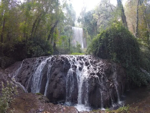 Small Waterfall in summer 库存影片 80091937