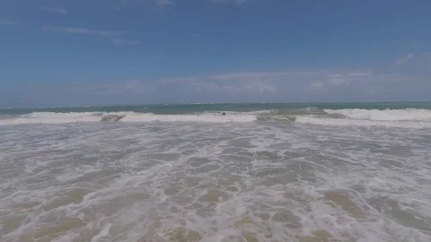 Small Waves at Beach 스톡 동영상 93605531