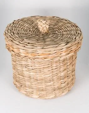 Small wicker basket to put objects Foto stock