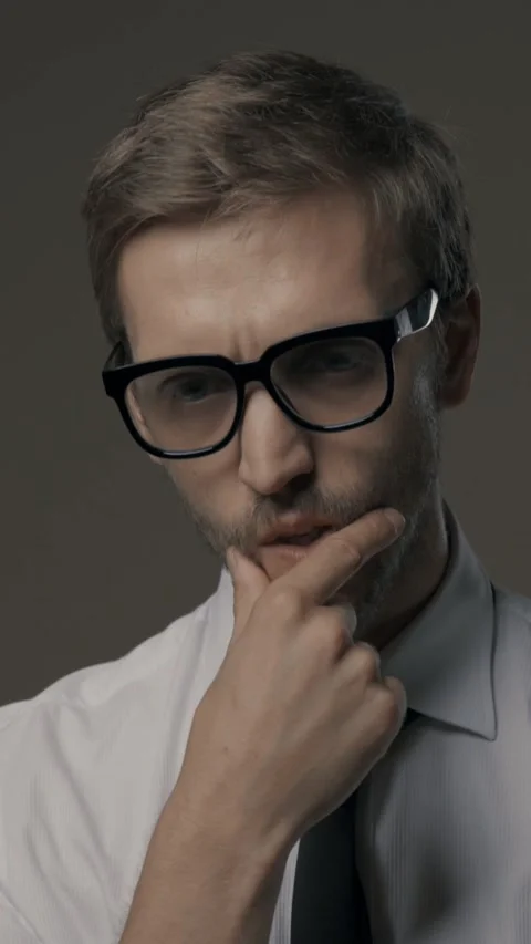 Smart businessman having a great idea and finding a solution for his busine.. Stock Footage 293678679
