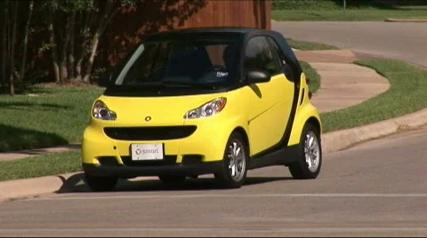 Smart car drives right Stock-Footage 566273