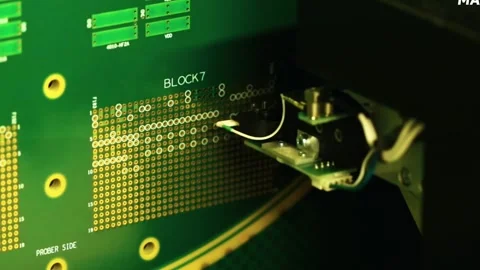 Smart Factory Automated PCB Assembly with Robotic Video stock 342617883