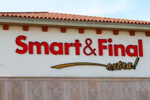 SMART &amp; FINAL Extra! Warehouse-style food and supply store Foto stock