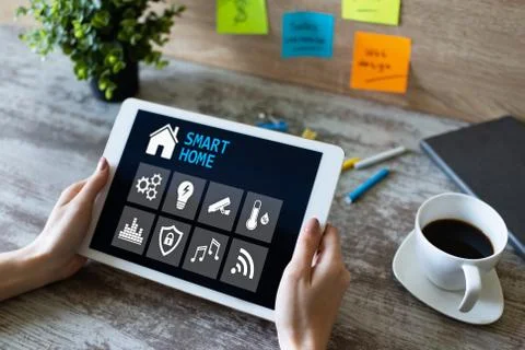 Smart home concept, control panel software on device screen. Foto stock