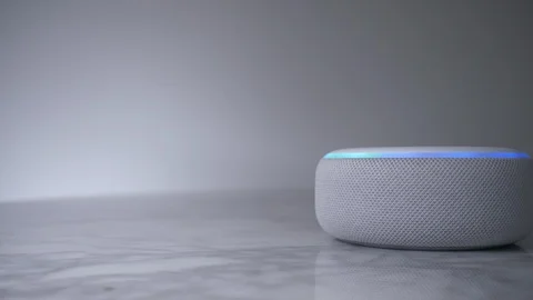 Smart Home Device Alexa Echo Dot White Responding Light. Video stock 107071706