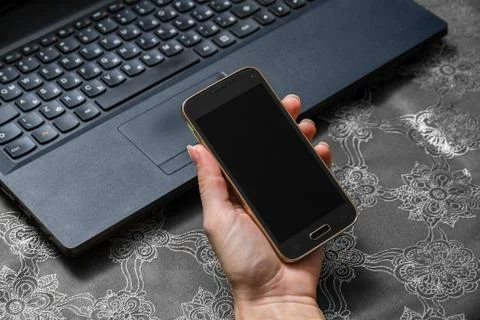Smart phone and computer for on line payment Foto stock