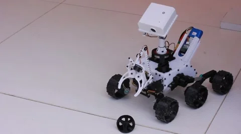 Smart robot playing with ball Vídeos de archivo 63503809