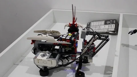 Smart Robots Show Video stock 74210358