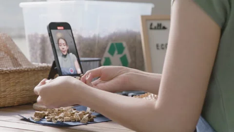 Smart SME go green digital startup and eco friendly net zero shop. 스톡 동영상 229082941