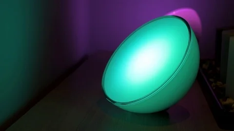 Smarthome lights changing color tracking shot Video stock 119713968