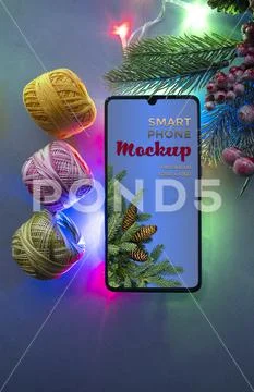 Smartphone for a craft store. Mockup PSD Modello PSD