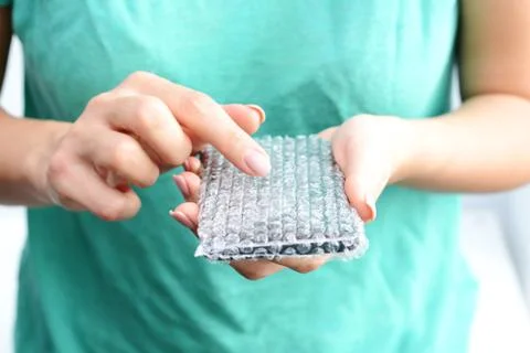 Smartphone data protection concept with a smartphone covered in bubble wrap Stock-Fotos