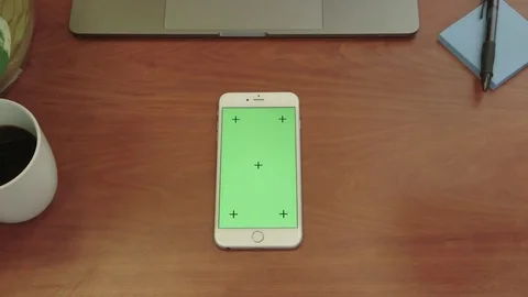 Smartphone on Desk Vídeos de archivo 78730365