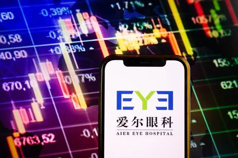Smartphone displaying logo of AIER Eye Hospital Stock Photos