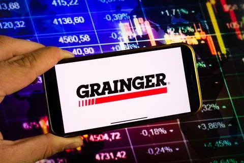 Smartphone displaying logo of W.W. Grainger Stock Photos
