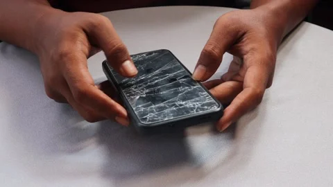 Smartphone Stock-Footage 333103658