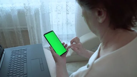 A smartphone with a green chromakey Stock Footage 167591029