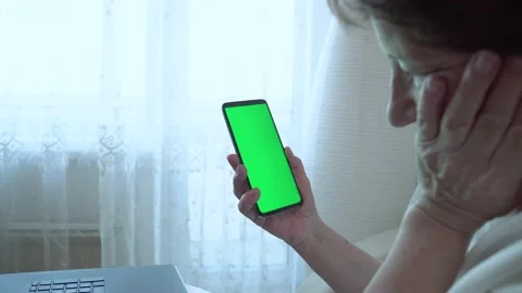 A smartphone with a green chromakey Stock Footage 167591035