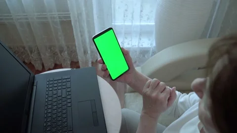 A smartphone with a green chromakey Stock Footage 167591040