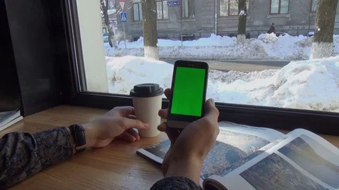 SMARTPHONE GREEN-SCREEN LEFT HAND Stock Footage 74130481