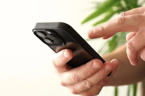 Smartphone in hand close up Foto stock