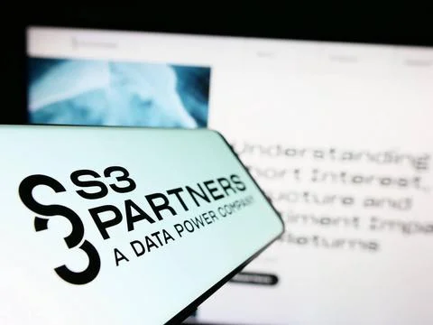  Smartphone with logo of American data analytics company S3 Partners LLC o... Foto stock