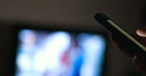 Smartphone scrolling slow motion 4K Stock-Footage 65905028