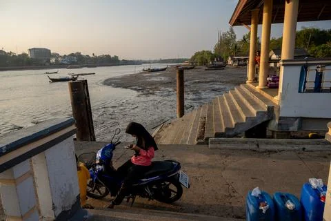 Smartphone Use at Ko Klang Ferry Landing Stock Photos