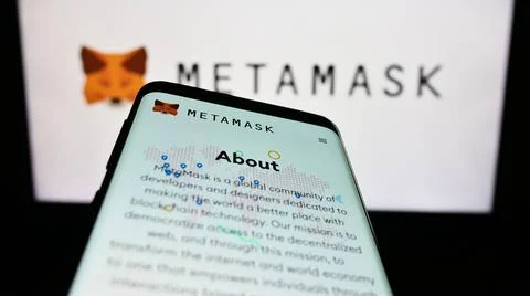  Smartphone with website of cryptocurrency wallet software MetaMask on scr... Stock-Fotos