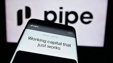  Smartphone with website of US financing platform company Pipe Technologie... Stock Photos