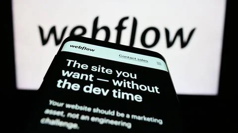  Smartphone with website of US web development software company Webflow In... Stock Photos