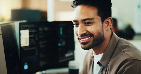 Smile, programmer and computer with business man in office for web develope.. Foto stock